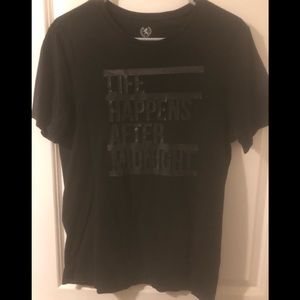 Casual black Graphic Tee from Express